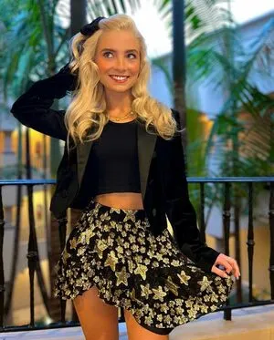 Dora Dolphin OnlyFans Leaked Free Thumbnail Picture - #dtl5PCV0f5