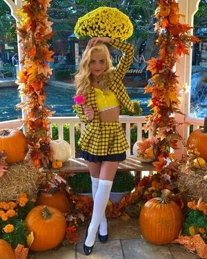 Dora Dolphin OnlyFans Leaked Free Thumbnail Picture - #iFUeXPOJB6