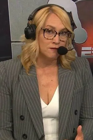 Doris Burke OnlyFans Leaked Free Thumbnail Picture - #9Ssz5BK368