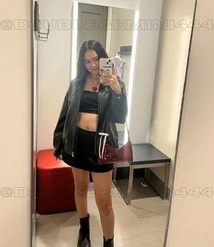 Doublegemini444 OnlyFans Leaked Free Thumbnail Picture - #9EoWr20JSh
