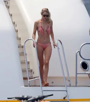 Doutzen Kroes OnlyFans Leaked Free Thumbnail Picture - #WfmsG7QjSf