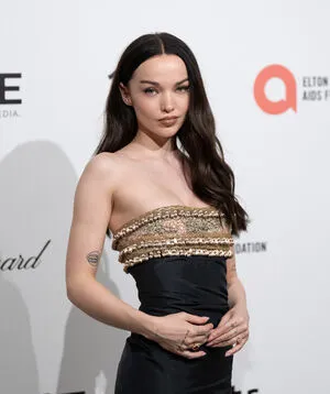 Dove Cameron OnlyFans Leaked Free Thumbnail Picture - #2Q4DZbRJ4H