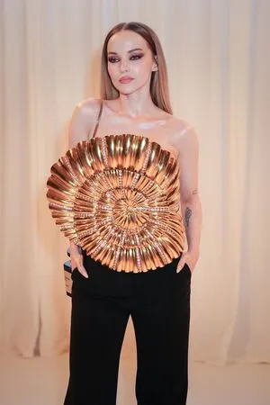 Dove Cameron OnlyFans Leaked Free Thumbnail Picture - #7eHIMqi2q3