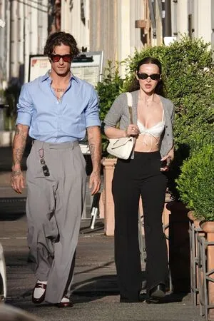 Dove Cameron OnlyFans Leaked Free Thumbnail Picture - #9ZLIJtLFEN