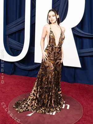 Dove Cameron OnlyFans Leaked Free Thumbnail Picture - #A6BQaXKK2N