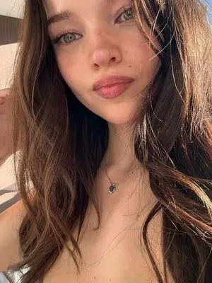 Dove Cameron OnlyFans Leaked Free Thumbnail Picture - #Cv7UacTn9B