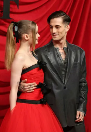 Dove Cameron OnlyFans Leaked Free Thumbnail Picture - #YlbvGFAP8a