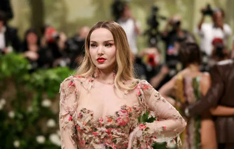 Dove Cameron OnlyFans Leaked Free Thumbnail Picture - #ZmtGv8PnCR