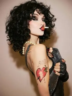 Dove Cameron OnlyFans Leaked Free Thumbnail Picture - #aWfTPRSCAh