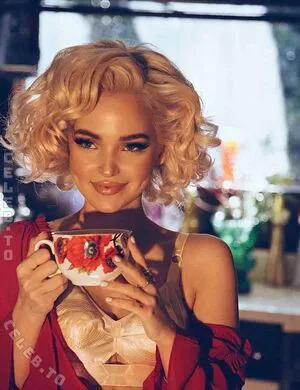 Dove Cameron OnlyFans Leaked Free Thumbnail Picture - #accjXxnlp3