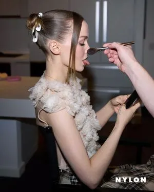 Dove Cameron OnlyFans Leaked Free Thumbnail Picture - #ogzA4Np344