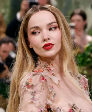 Dove Cameron OnlyFans Leaked Free Thumbnail Picture - #tiDC83XgZM