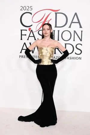 Dove Cameron OnlyFans Leaked Free Thumbnail Picture - #wgDgR8RGbk