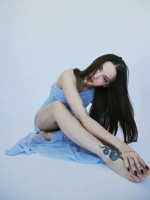 Dove Cameron OnlyFans Leaked Free Thumbnail Picture - #xAOck8IIop