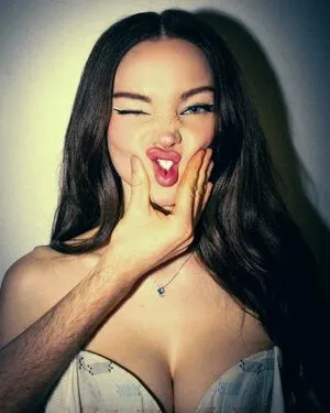 Dove Cameron OnlyFans Leaked Free Thumbnail Picture - #xthrbb8f0I