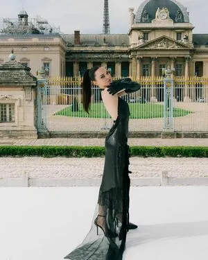 Dove Cameron OnlyFans Leaked Free Thumbnail Picture - #yyQ1vyxU04