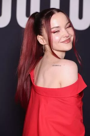 Dove Cameron OnlyFans Leaked Free Thumbnail Picture - #1aUzye4Aj6