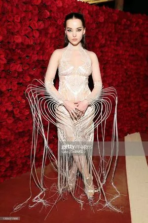 Dove Cameron OnlyFans Leaked Free Thumbnail Picture - #1dmTMOIBzX