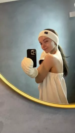 Dove Cameron OnlyFans Leaked Free Thumbnail Picture - #Ny3yb8Vy33