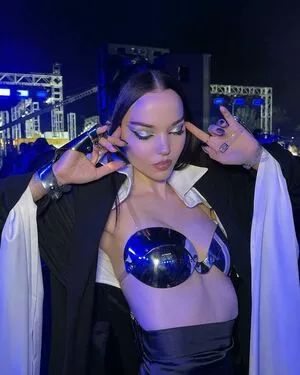 Dove Cameron OnlyFans Leaked Free Thumbnail Picture - #epOx0AHTXB
