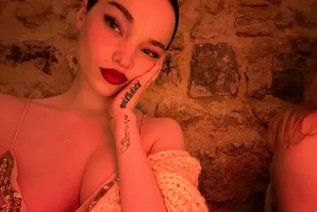 Dove Cameron OnlyFans Leaked Free Thumbnail Picture - #o1T046yI1v