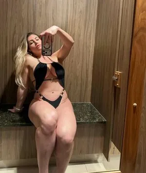 Dr Colette Larsen OnlyFans Leaked Free Thumbnail Picture - #cWyA79COAg