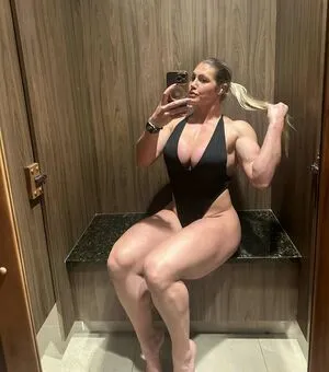 Dr Colette Larsen OnlyFans Leaked Free Thumbnail Picture - #zbrAxps7wb