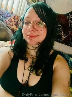 Dragoness42069 OnlyFans Leaked Free Thumbnail Picture - #2vYlecx7tQ