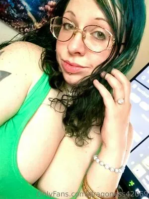 Dragoness42069 OnlyFans Leaked Free Thumbnail Picture - #lEEYesI6D8