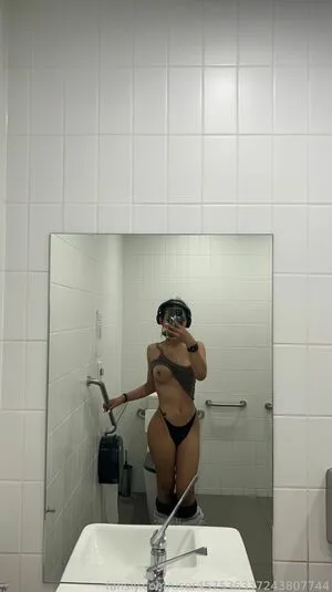 Dreamdolltenika OnlyFans Leaked Free Thumbnail Picture - #gSYIJpM5w4