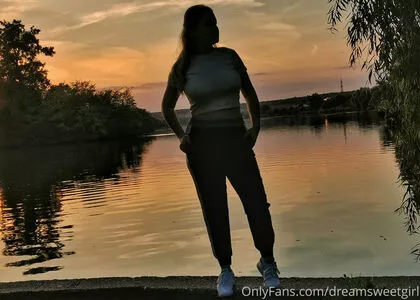 dreamsweetgirl OnlyFans Leaked Free Thumbnail Picture - #5MovK3WWOl