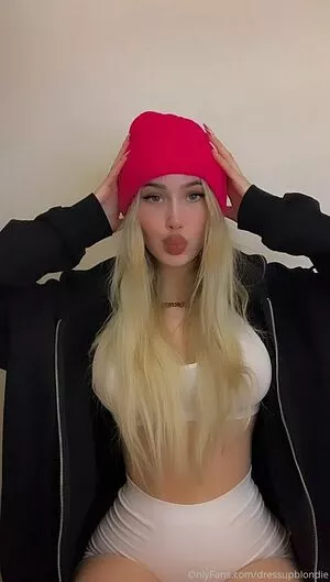 Dressupblondie OnlyFans Leaked Free Thumbnail Picture - #G0BWxR04Q2