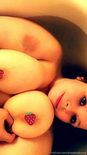 Dropdeadbunny OnlyFans Leaked Free Thumbnail Picture - #qFIeeUyino