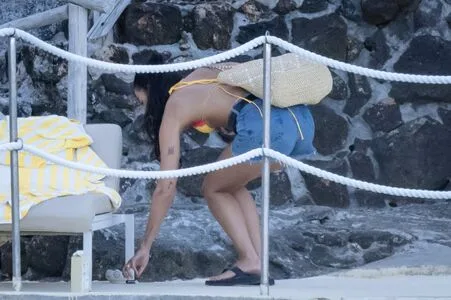 Dua Lipa OnlyFans Leaked Free Thumbnail Picture - #1DtuKTLu1l
