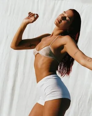 Dua Lipa OnlyFans Leaked Free Thumbnail Picture - #7Wr1y4Q0CT