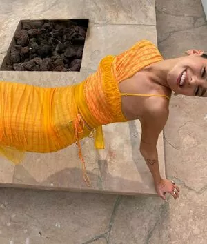 Dua Lipa OnlyFans Leaked Free Thumbnail Picture - #8inWGCENUy