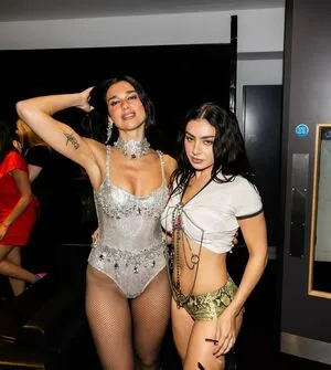 Dua Lipa OnlyFans Leaked Free Thumbnail Picture - #8xkCp4cdZc