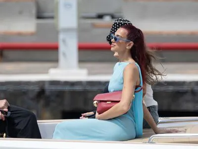 Dua Lipa OnlyFans Leaked Free Thumbnail Picture - #ByBygCwry2