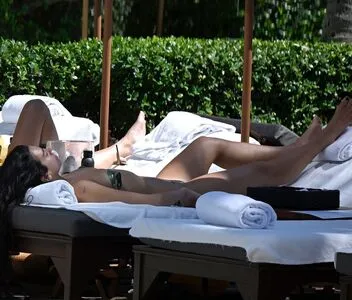 Dua Lipa OnlyFans Leaked Free Thumbnail Picture - #DMi9VuMXaq