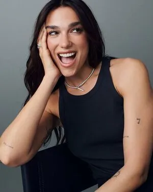 Dua Lipa OnlyFans Leaked Free Thumbnail Picture - #DmxY30f2fu
