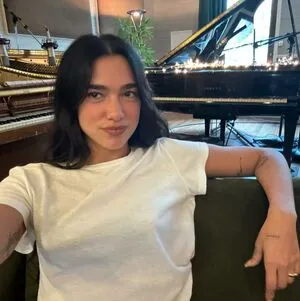 Dua Lipa OnlyFans Leaked Free Thumbnail Picture - #GZlQZhDaSc