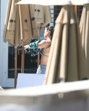 Dua Lipa OnlyFans Leaked Free Thumbnail Picture - #Lz9khfCas1