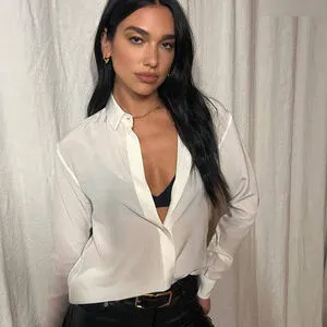 Dua Lipa OnlyFans Leaked Free Thumbnail Picture - #MbMPfoaipy