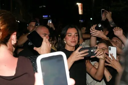 Dua Lipa OnlyFans Leaked Free Thumbnail Picture - #P0rGziLTi0