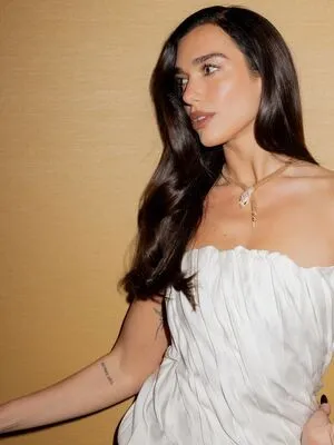 Dua Lipa OnlyFans Leaked Free Thumbnail Picture - #P4b1AKsaEn