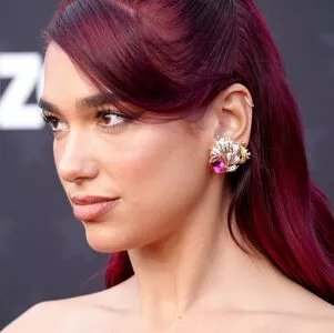 Dua Lipa OnlyFans Leaked Free Thumbnail Picture - #PaMqhofeoi