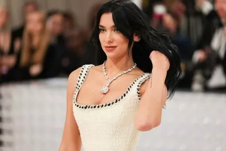 Dua Lipa OnlyFans Leaked Free Thumbnail Picture - #PwTxxJESei