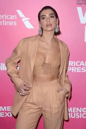 Dua Lipa OnlyFans Leaked Free Thumbnail Picture - #SkVsdj3aCr