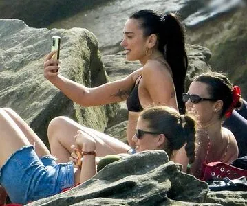Dua Lipa OnlyFans Leaked Free Thumbnail Picture - #SlD1PJr3f6
