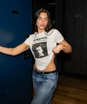 Dua Lipa OnlyFans Leaked Free Thumbnail Picture - #TUfCSEngHW